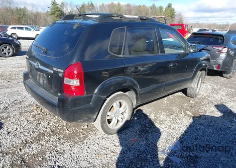 2006 Hyundai Tucson Gls/Limited from USA, damaged, VIN KM8JN72D66U271186